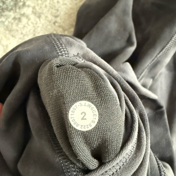 Lululemon Align High-Rise Crop 23" in Diamond Dye Pitch Grey Graphite Grey - Picture 6 of 10